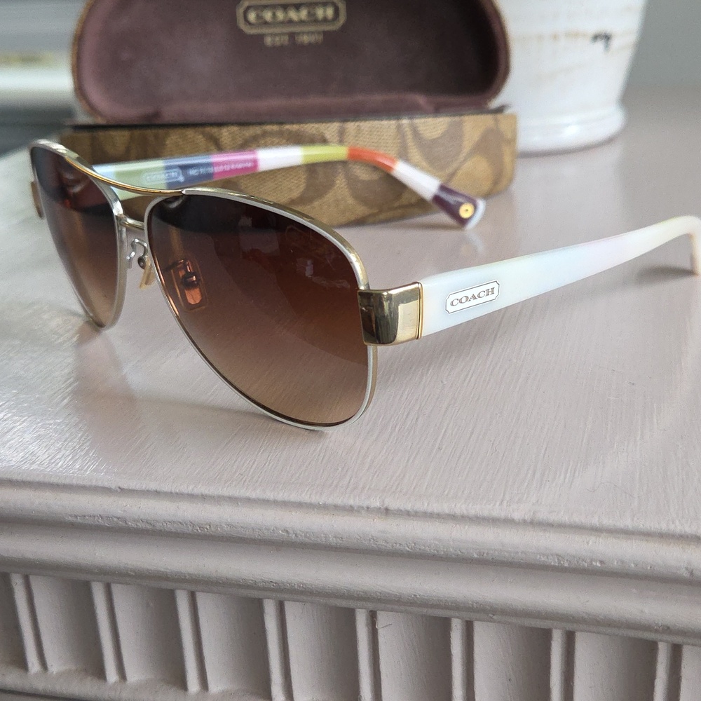 COACH Legacy Stripe Aviator Kristina Sunglaases
